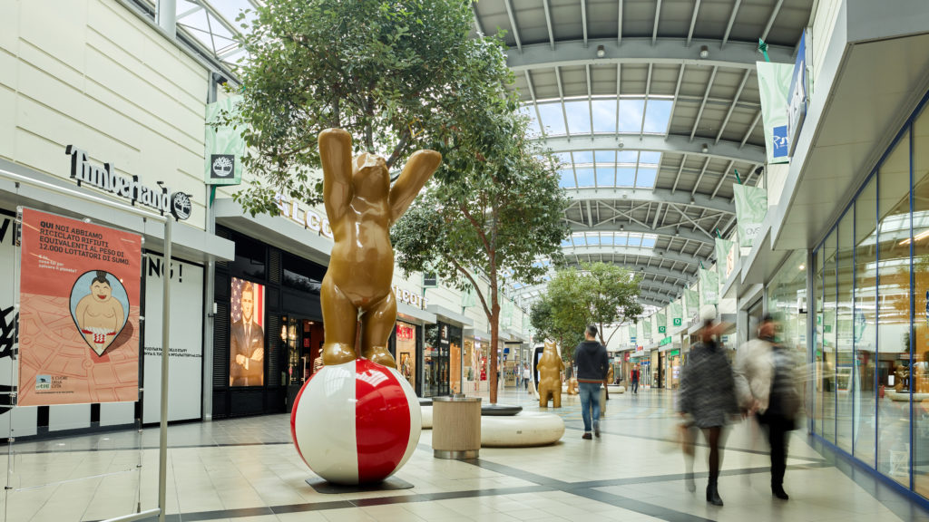 Fotografo Architettura centro commerciale Orsi Biella Zin